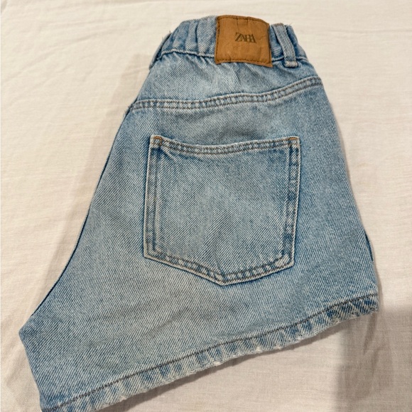Girls Zara Jean Shorts - Picture 4 of 6